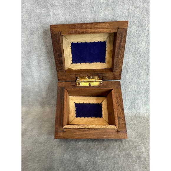 Hand Carved Wooden Jewelry Box Trinket Keepsake Small Box Primitive Rustic India - Picture 15 of 15